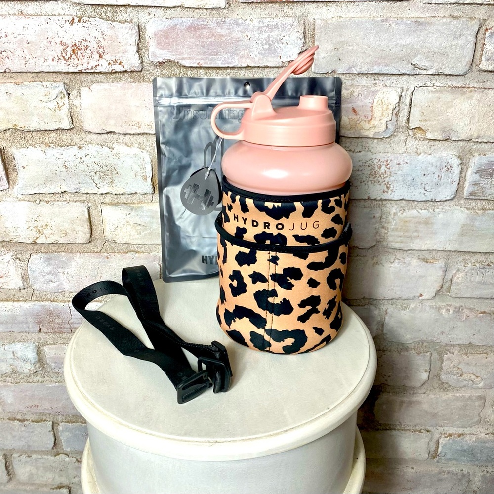 NWT HydroJug Pro Jug AND Pro Sleeve